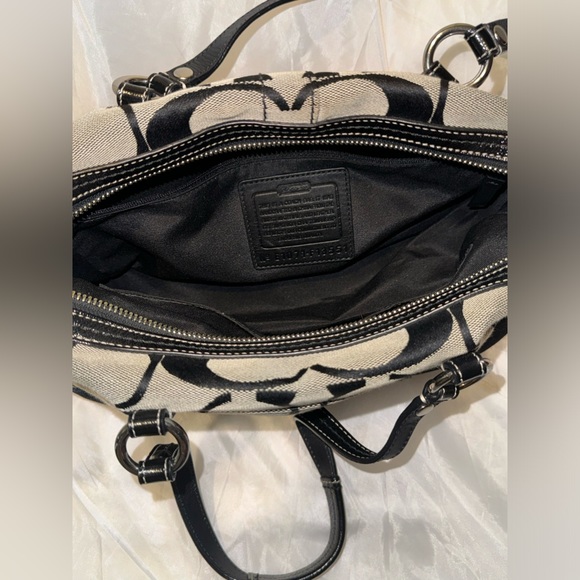 Coach shoulder bag - Picture 11 of 16